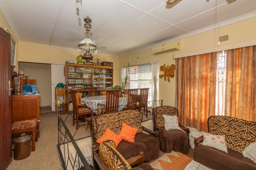6 Bedroom Property for Sale in Morewag Free State